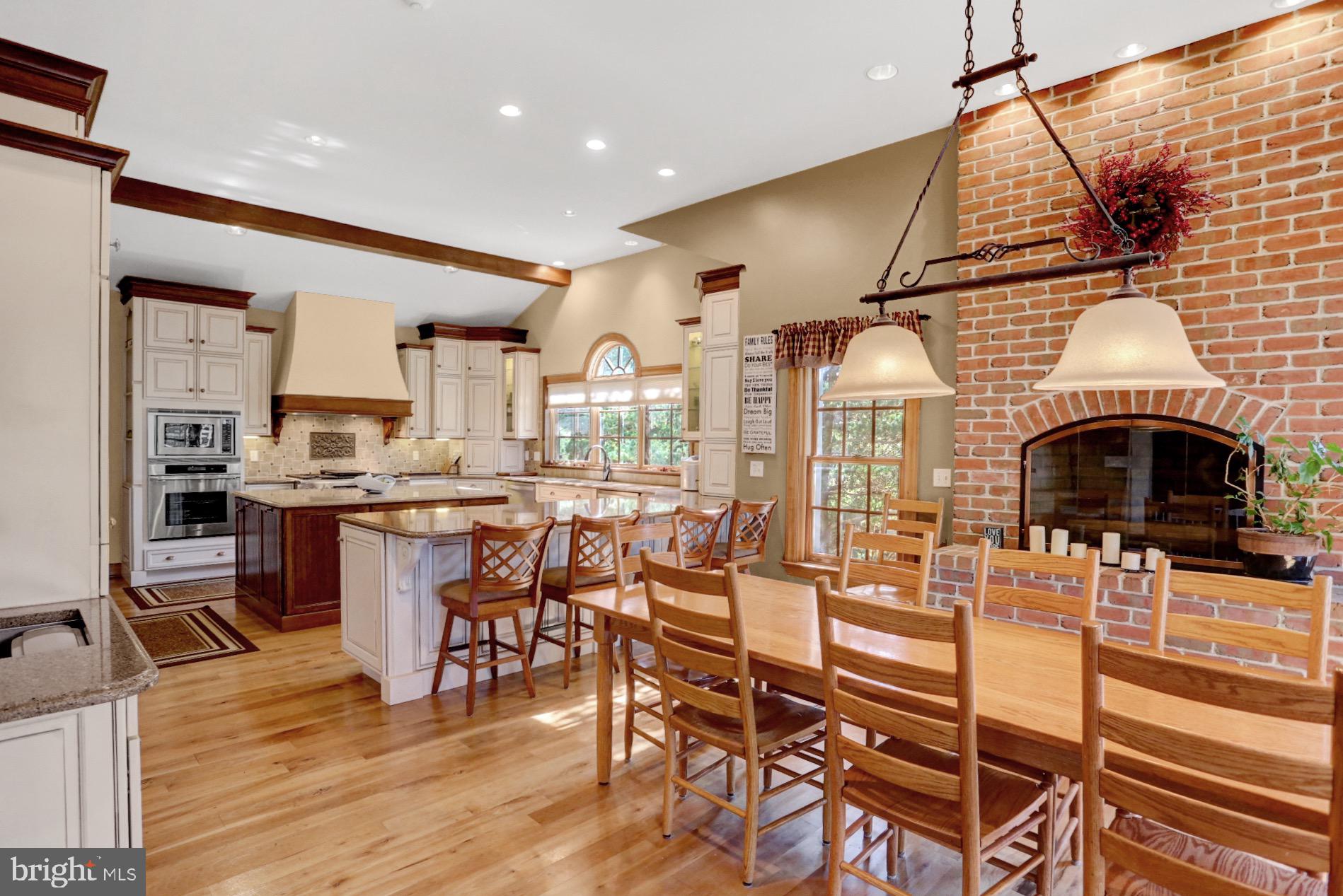 298 Heffner Road Wernersville, PA 19565 - Photo 11 of 58 View into Kitchen