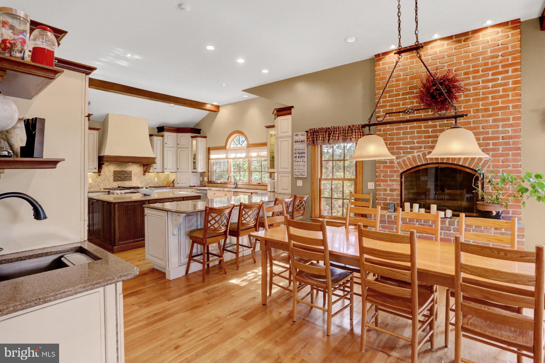 298 Heffner Road Wernersville, PA 19565 - Photo 12 of 58 Kitchen/ Breakfast/Sitting Combo