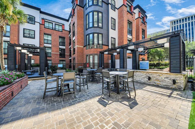 $1,385 | 3616 Richmond Avenue, Unit 1205, Houston, TX 77046