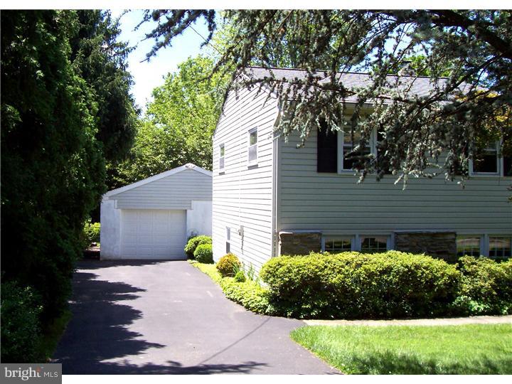 47 Bright Road Hatboro, PA 19040 - Photo 2 of 21 Garage