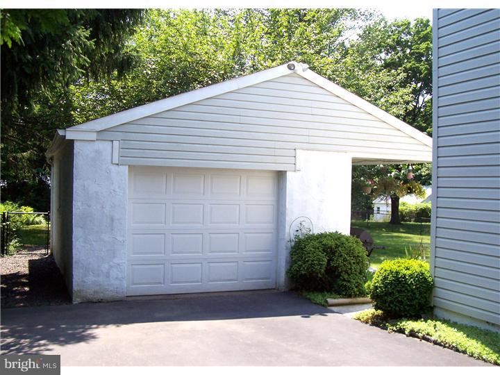 47 Bright Road Hatboro, PA 19040 - Photo 20 of 21 Garage
