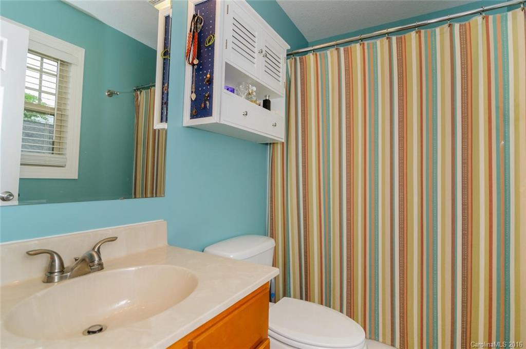 455 Liberty Road Candler, NC 28715 - Photo 16 of 23 Gallery Image 16