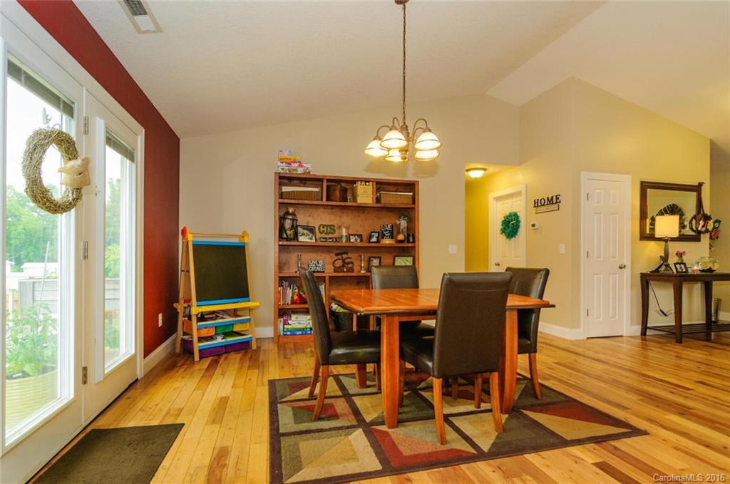 455 Liberty Road Candler, NC 28715 - Photo 8 of 23 Gallery Image 8