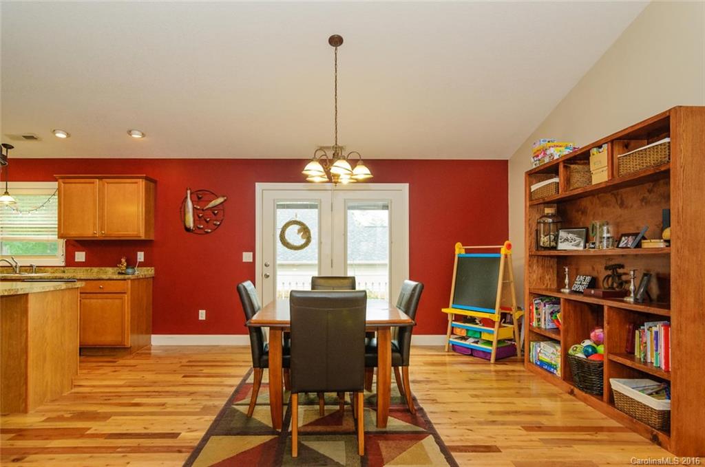 455 Liberty Road Candler, NC 28715 - Photo 9 of 23 Gallery Image 9