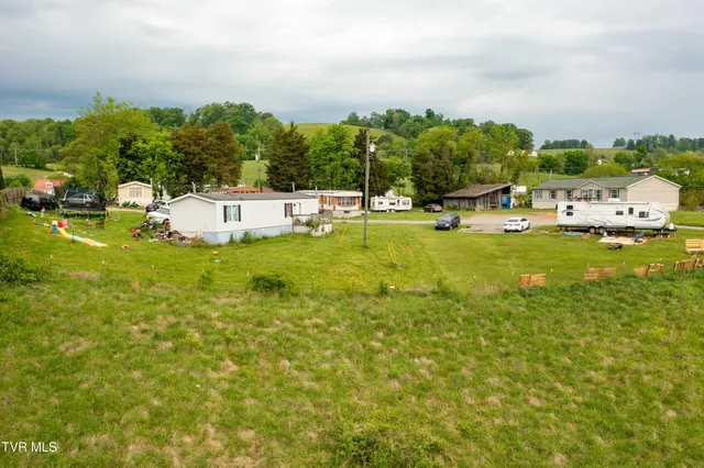 $389,500 | 110 Ferry Road, Unit 3, Surgoinsville, TN 37873