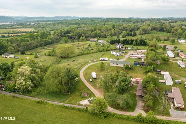 $389,500 | 110 Ferry Road, Unit 3, Surgoinsville, TN 37873