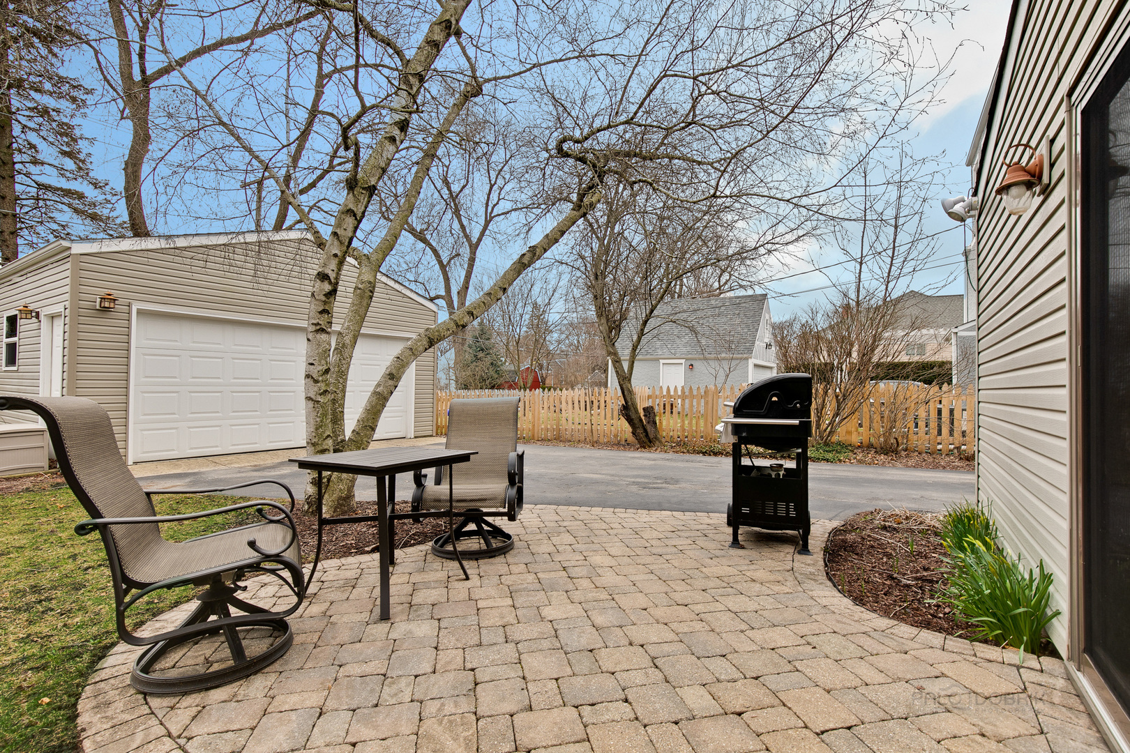 425 East Rockland Road Libertyville, IL 60048 - Photo 16 of 18