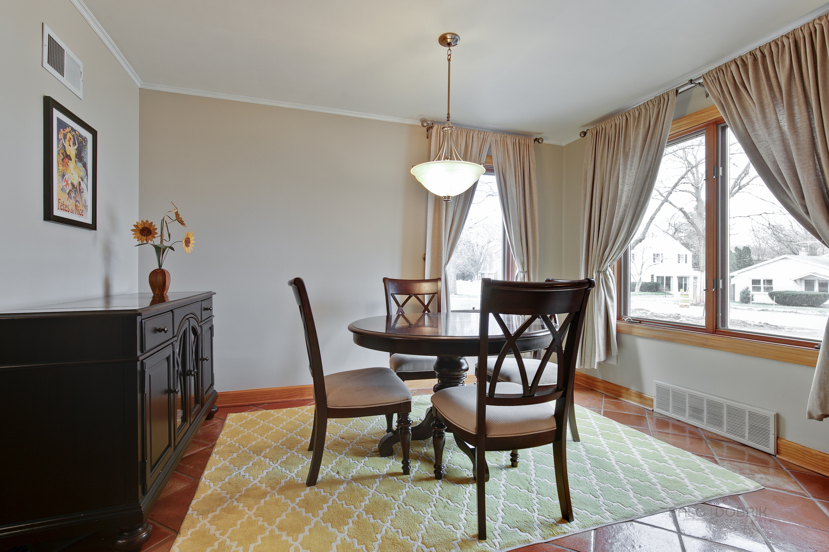 425 East Rockland Road Libertyville, IL 60048 - Photo 4 of 18
