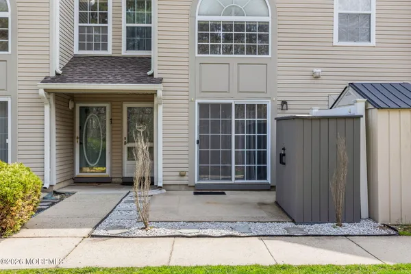 $369,000 | 45 Dover Court, Tinton Falls, NJ 07712