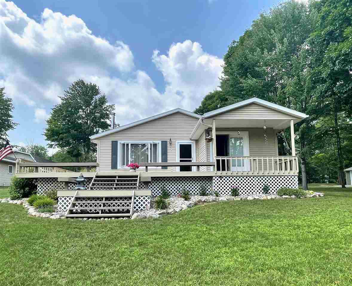 3922 Pineland Point Gladwin, MI 48624 - Photo 7 of 48 Gallery Image 7