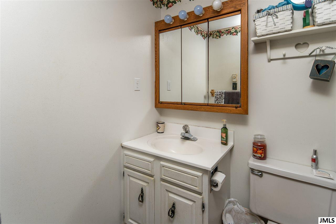 6256 North Lake Road Brooklyn, MI 49230 - Photo 9 of 33 Photo 9