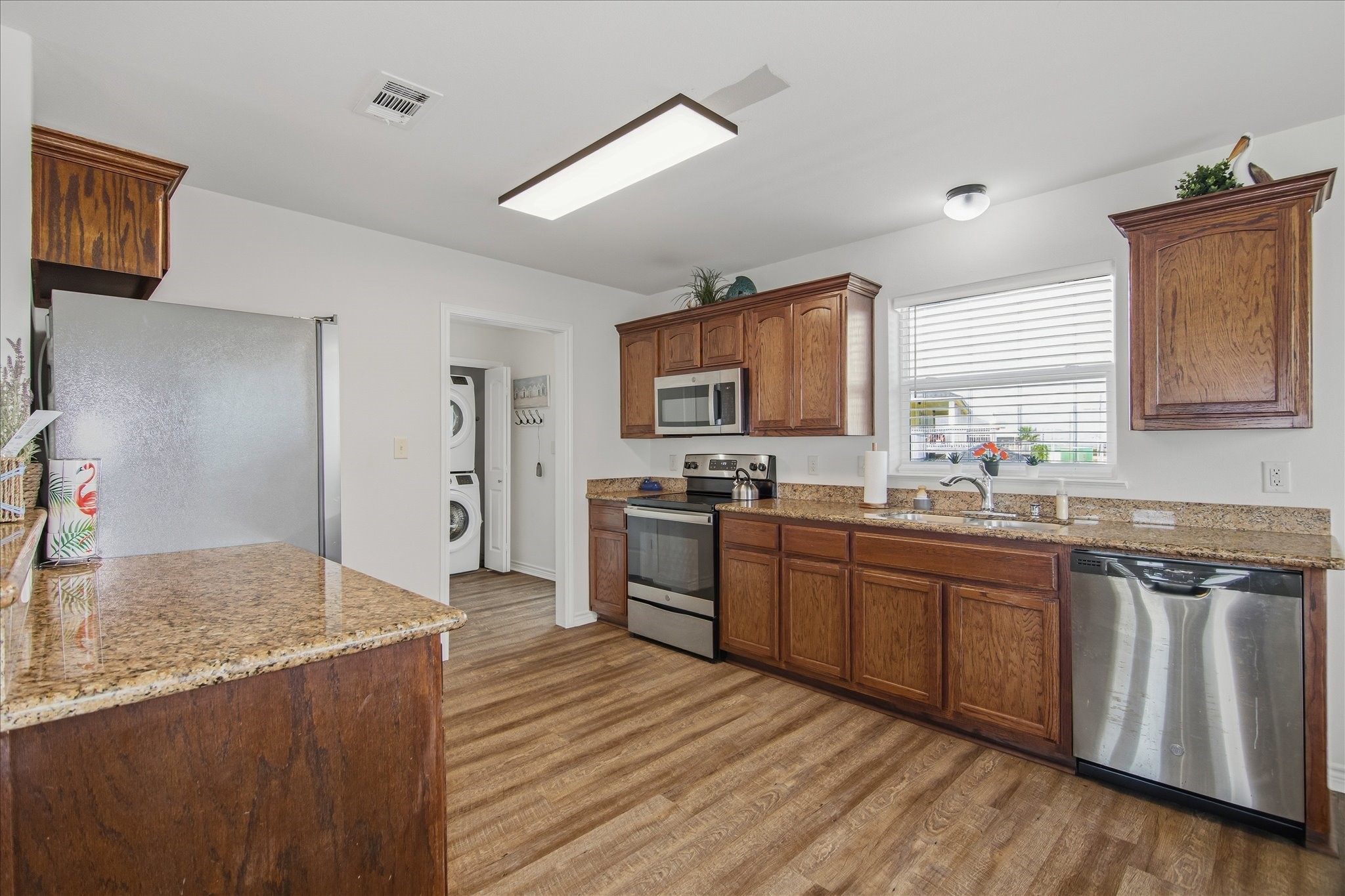 2619 Tide Road Crystal Beach, TX 77650 - Photo 20 of 50