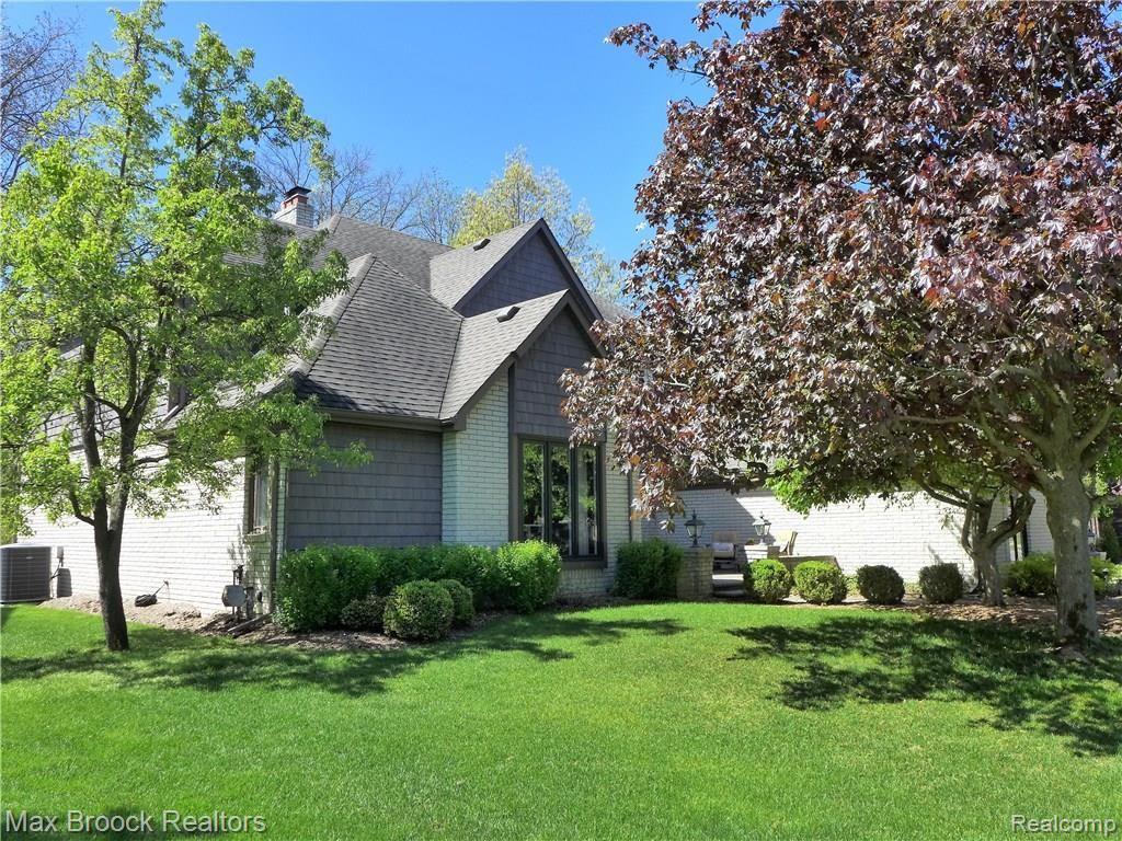 2875 Portage Trail Drive Rochester Hills, MI 48309 - Photo 1 of 52