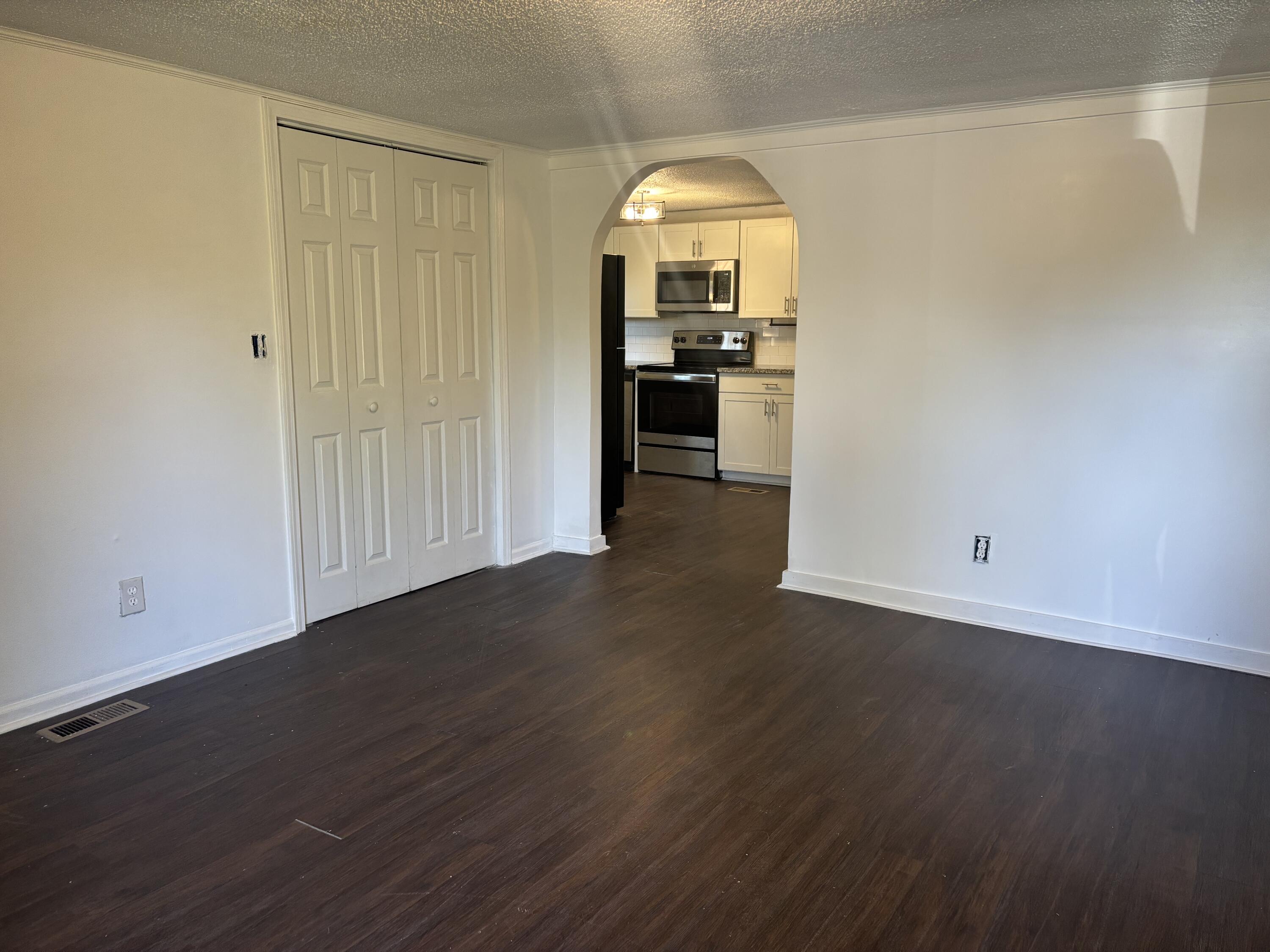 13964 Highway 301 Gable, SC 29051 - Photo 11 of 33
