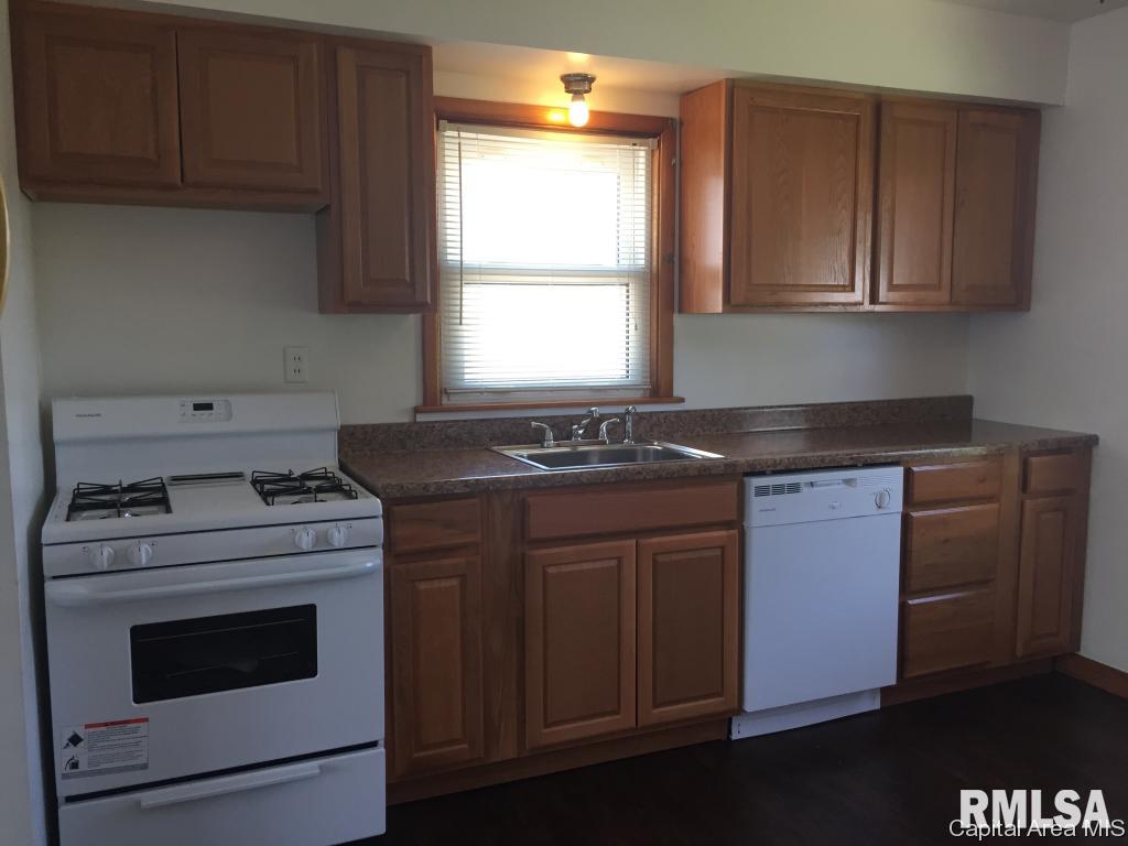 19 St Cabrini Court Springfield, IL 62702 - Photo 8 of 26 Gallery Image 8