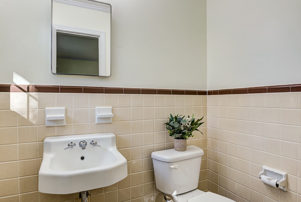 522 Santolina Road Dothan, AL 36303 - Photo 23 of 23 Master Bathroom