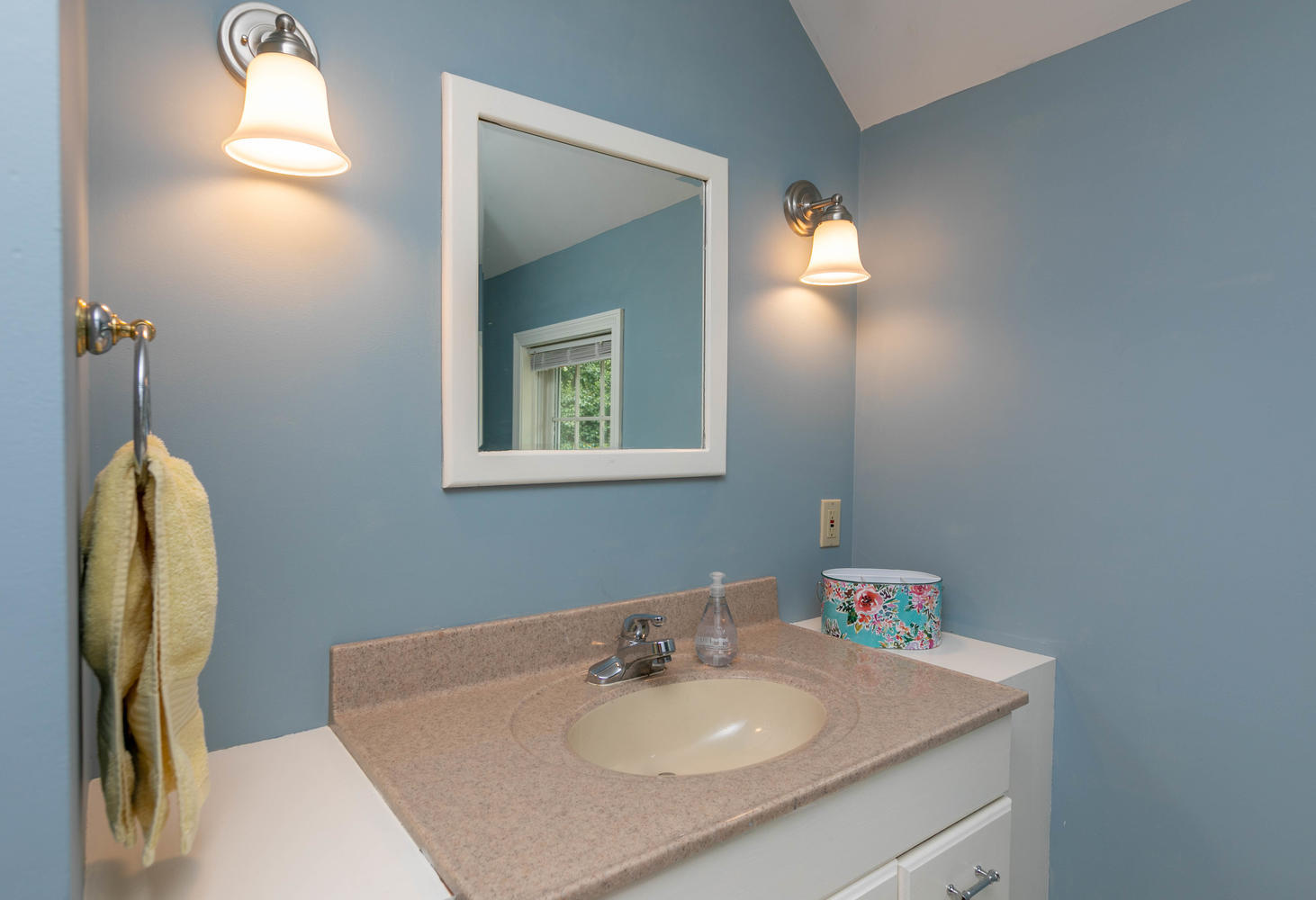 66 Schooner Ridge Road Cumberland, ME 04110 - Photo 32 of 35 66 Schooner Ridge Rd-large-038-045-Secon