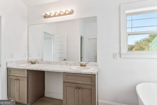 $299,900 | 48 Magnolia Parkway, Hampton, GA 30228