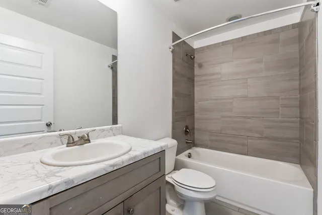 $299,900 | 48 Magnolia Parkway, Hampton, GA 30228