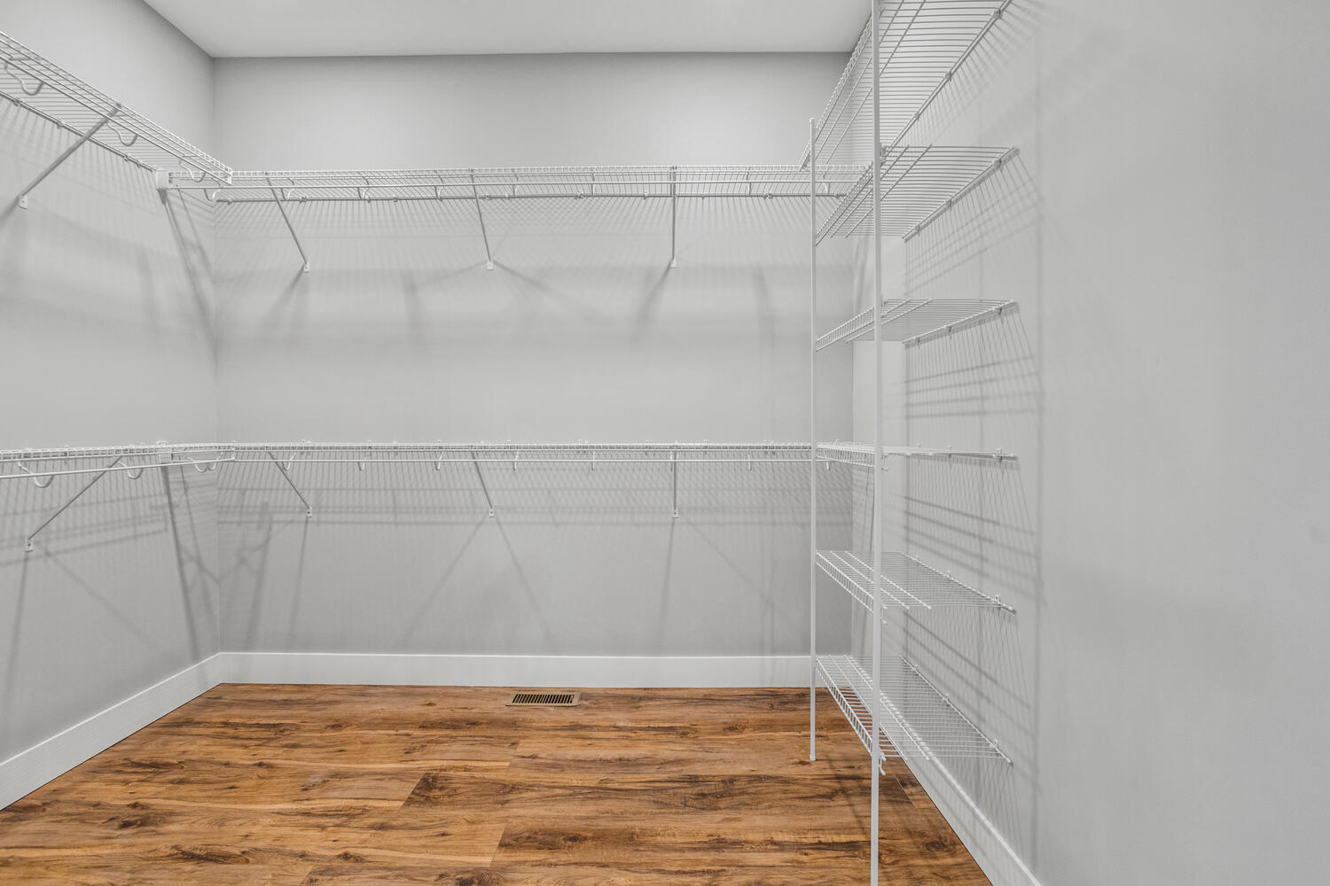 5016 Trey Boulevard Champaign, IL 61822 - Photo 19 of 38 a view of a room