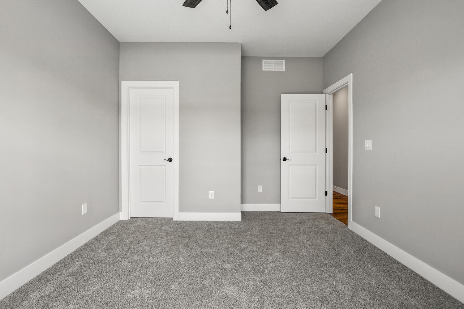 5016 Trey Boulevard Champaign, IL 61822 - Photo 21 of 38 a view of an empty room