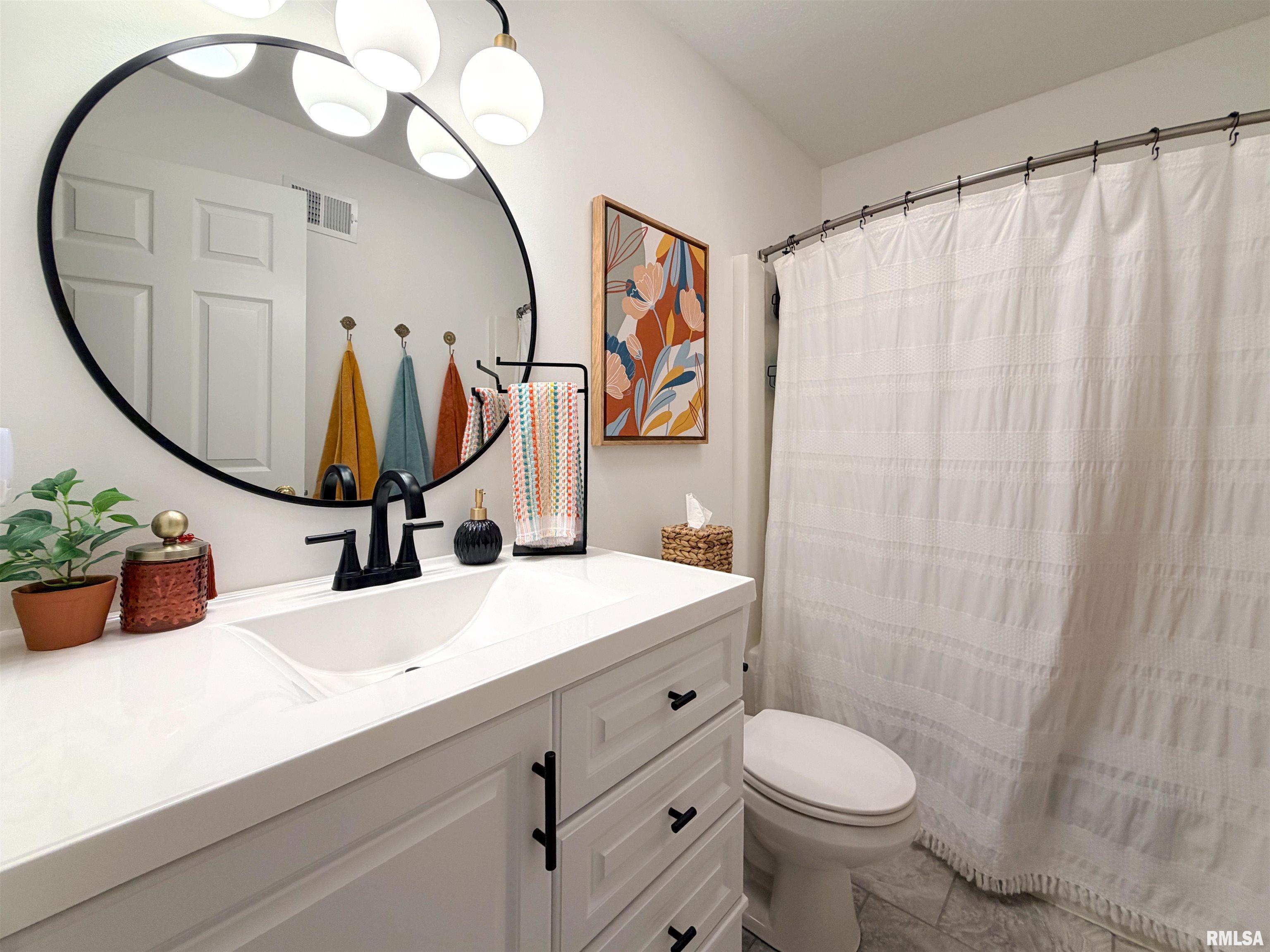 5209 North Rothmere Drive Peoria, IL 61615 - Photo 39 of 65 Gallery Image 39