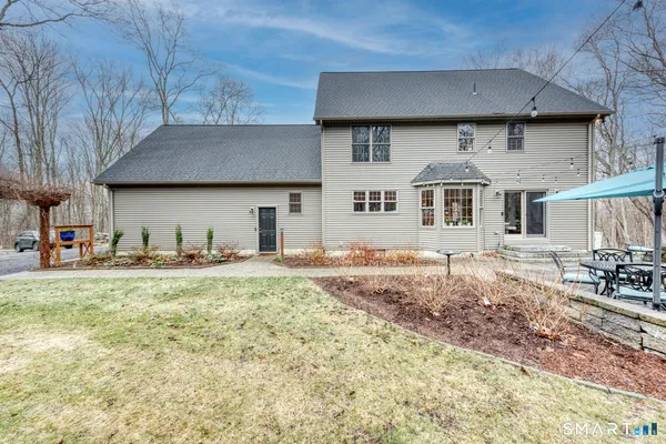 $550,000 | 153 Mansfield Road, Ashford, CT 06278