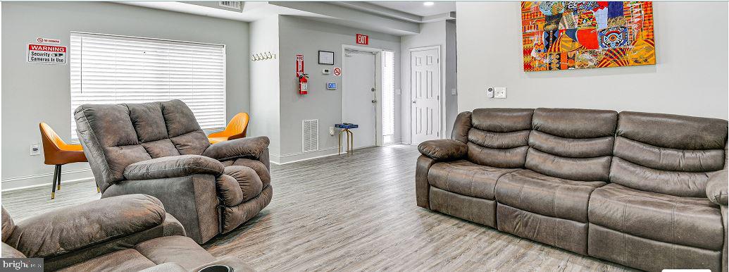 2126 Presbury Street Baltimore, MD 21217 - Photo 7 of 29