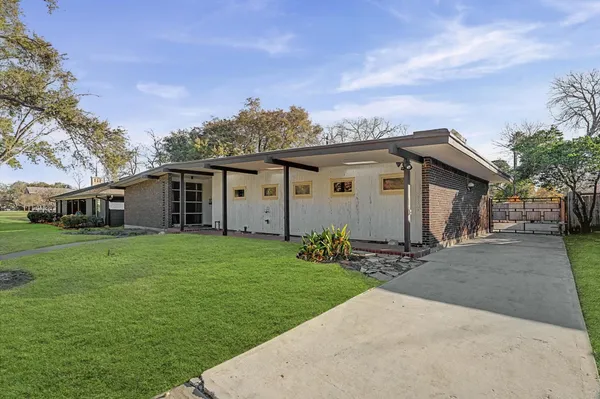 $2,900 | 9107 Timberside Drive, Houston, TX 77025