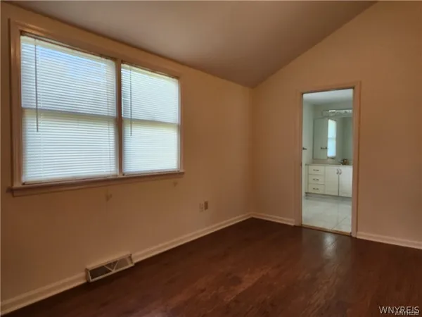 $2,200 | 8845 County, East Amherst, NY 14051