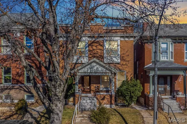 $419,900 | 4215 Flad Avenue, St. Louis, MO 63110
