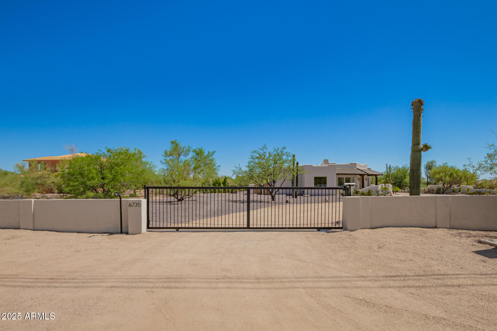 6735 East Dove Valley Road Cave Creek, AZ 85331 - Photo 9 of 58 a view of a terrace