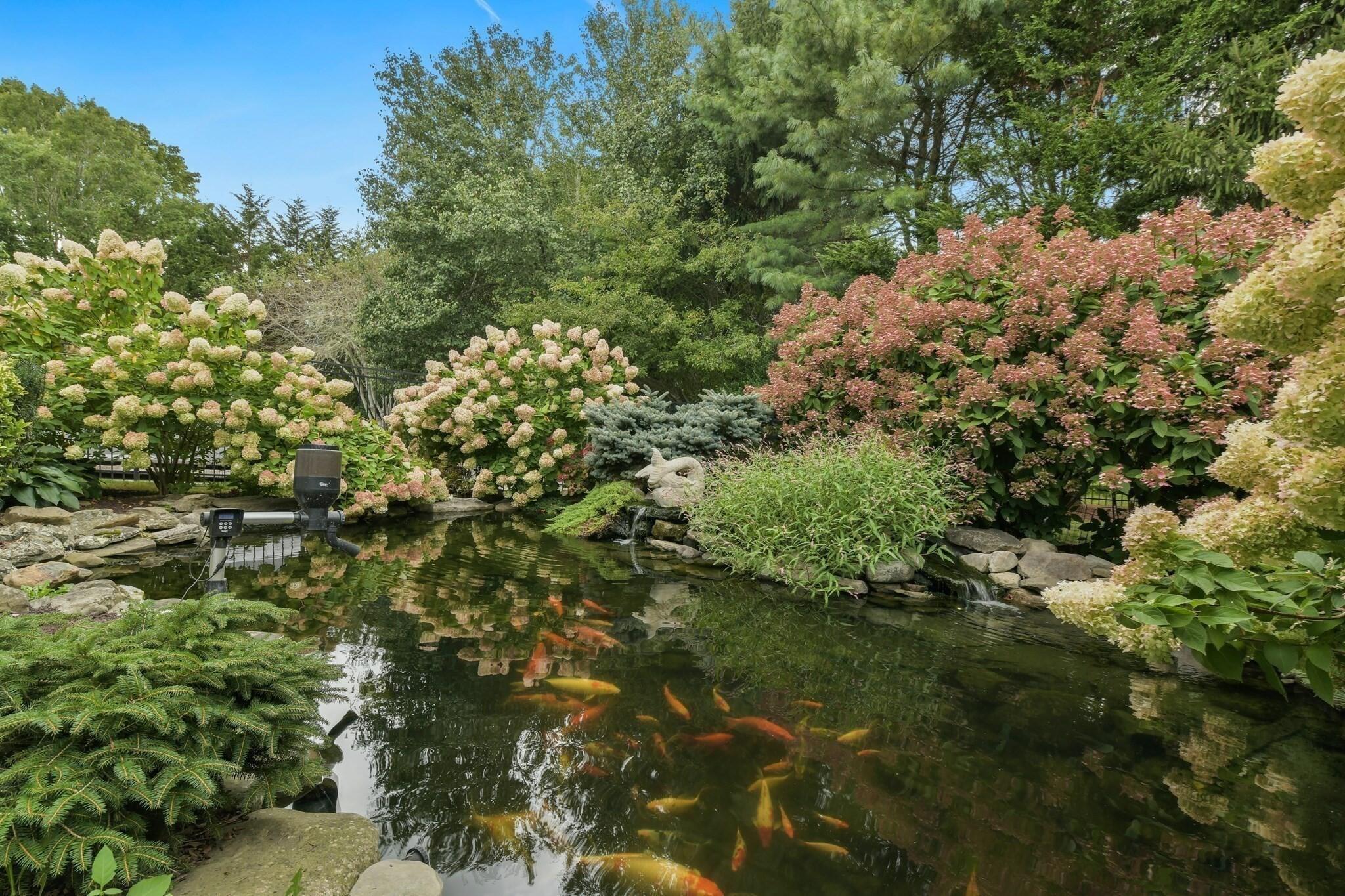 1460 South County Road Osterville, MA 02655 - Photo 23 of 25 a view of a garden