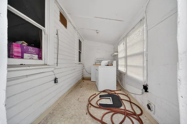 a view of a storage & utility room