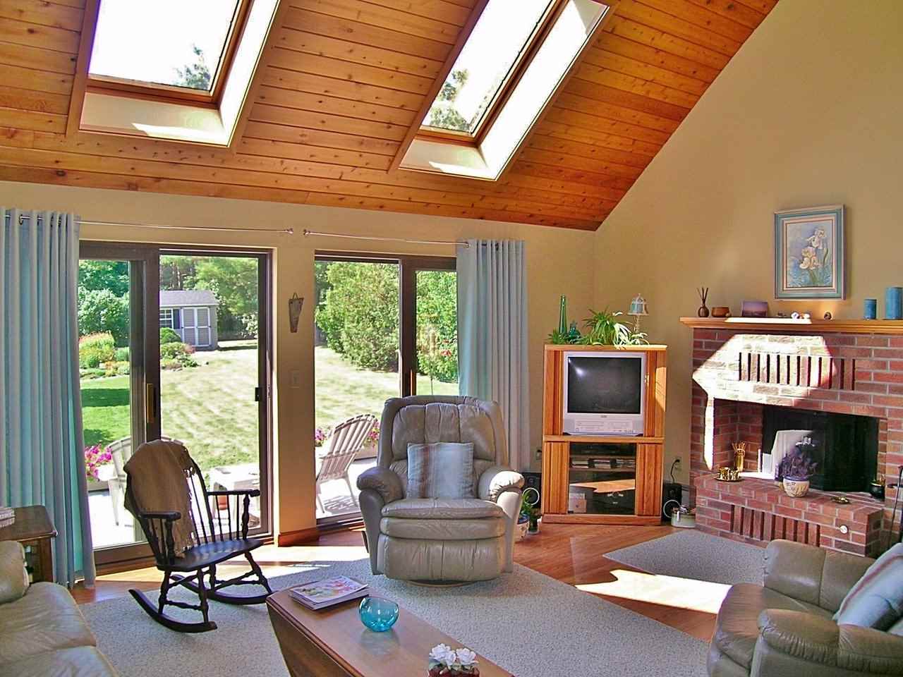 717 Hathaway Point Road St. Albans Town, VT 05488 - Photo 6 of 40