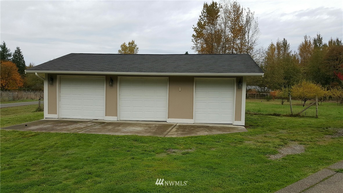 11202 180th Lane Southwest Rochester, WA 98579 - Photo 24 of 25
