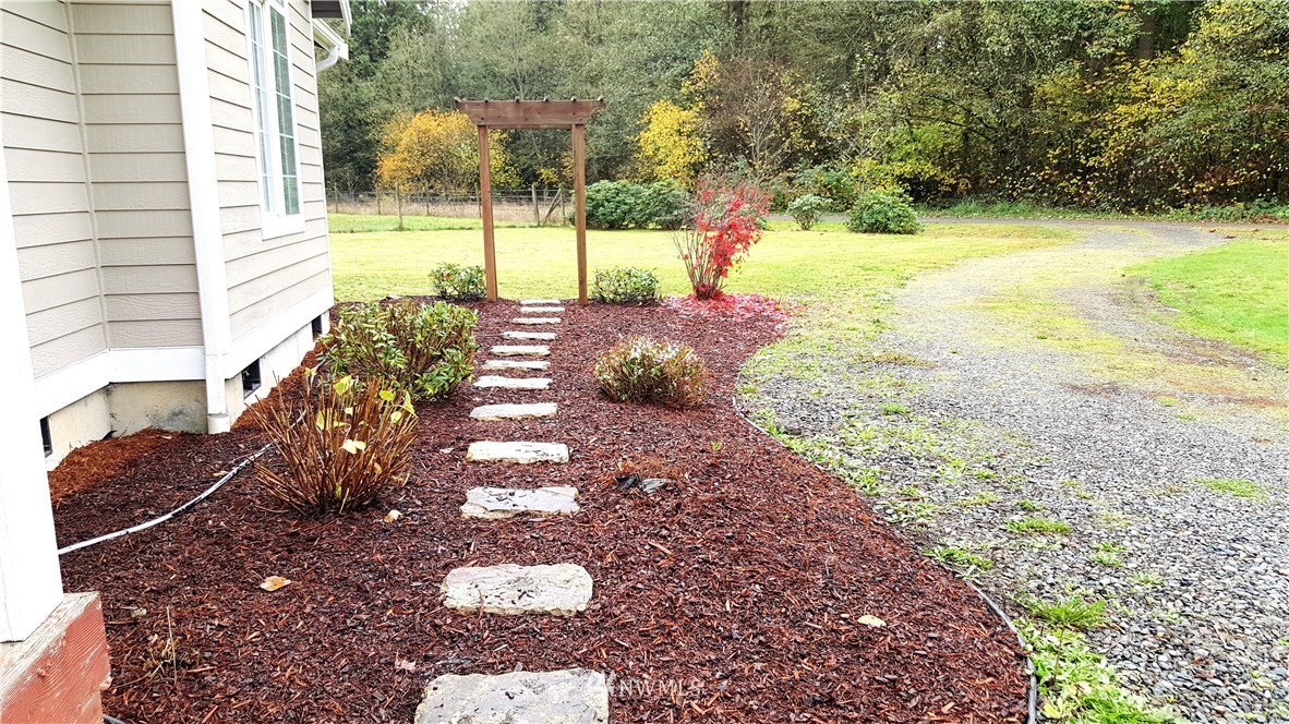 11202 180th Lane Southwest Rochester, WA 98579 - Photo 25 of 25