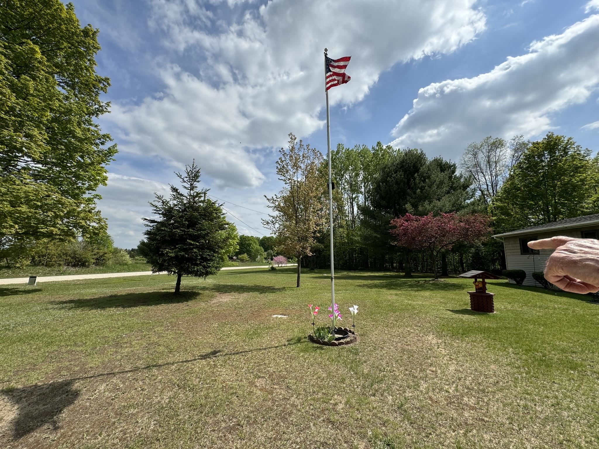 2924 35 1/2 Road Cadillac, MI 49601 - Photo 18 of 27