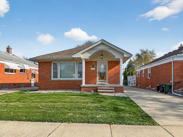 $239,900 | 9949 Sterling Avenue, Allen Park, MI 48101