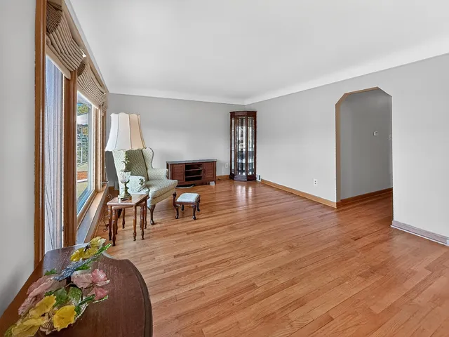 $239,900 | 9949 Sterling Avenue, Allen Park, MI 48101