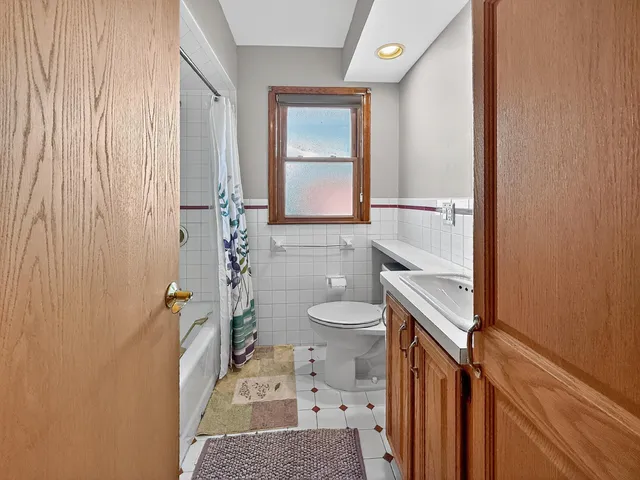 $239,900 | 9949 Sterling Avenue, Allen Park, MI 48101