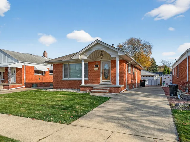 $239,900 | 9949 Sterling Avenue, Allen Park, MI 48101