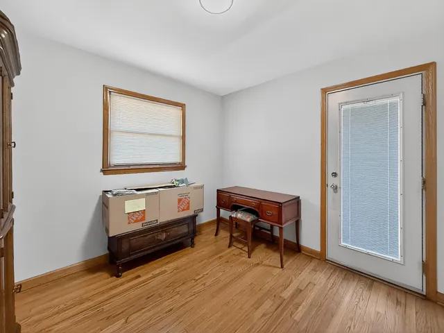 $239,900 | 9949 Sterling Avenue, Allen Park, MI 48101