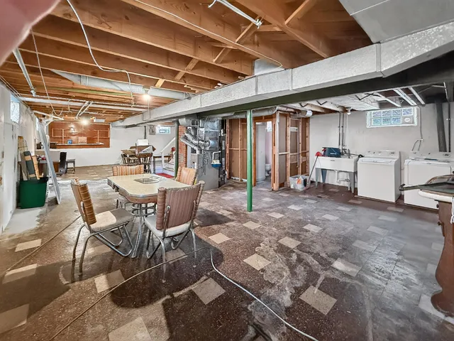 $239,900 | 9949 Sterling Avenue, Allen Park, MI 48101