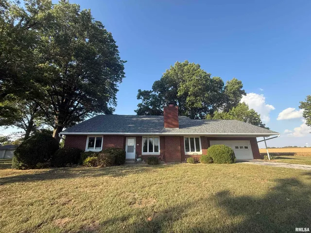 $242,000 | 404 West Maple Avenue, Ursa, IL 62376