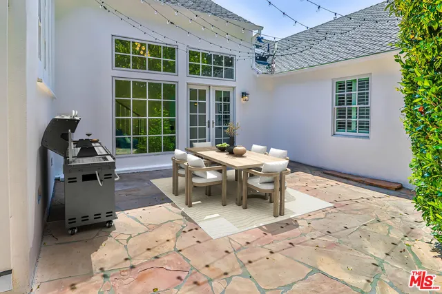 $6,395,000 | 657 North Saltair Avenue, Los Angeles, CA 90049