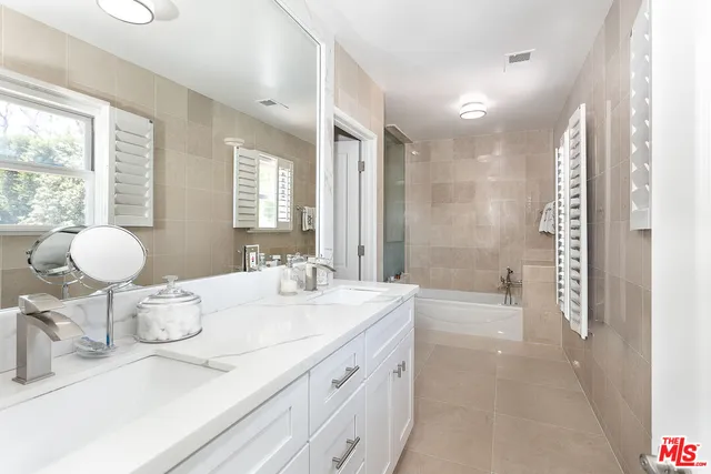 $6,395,000 | 657 North Saltair Avenue, Los Angeles, CA 90049