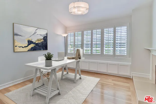 $6,395,000 | 657 North Saltair Avenue, Los Angeles, CA 90049