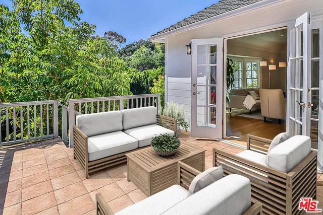 $6,395,000 | 657 North Saltair Avenue, Los Angeles, CA 90049