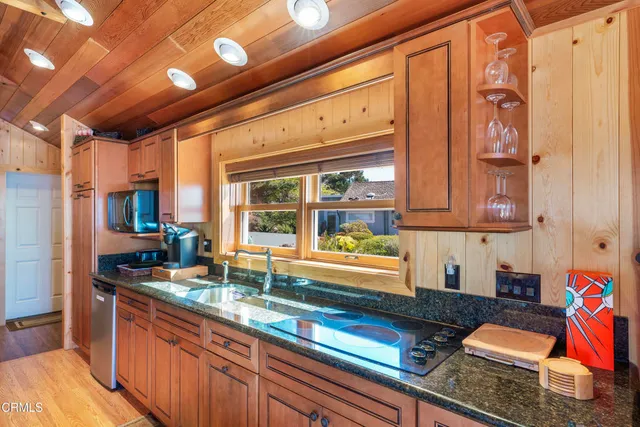 $3,950,000 | 5420 Highway 1, Elk, CA 95432